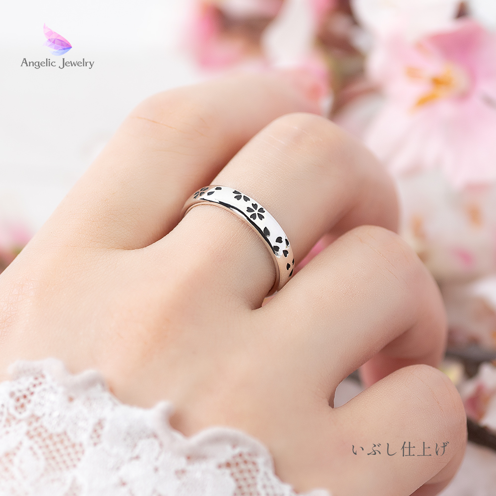 桜の舞う頃に -桜リング- Small size - Angelic Jewelry