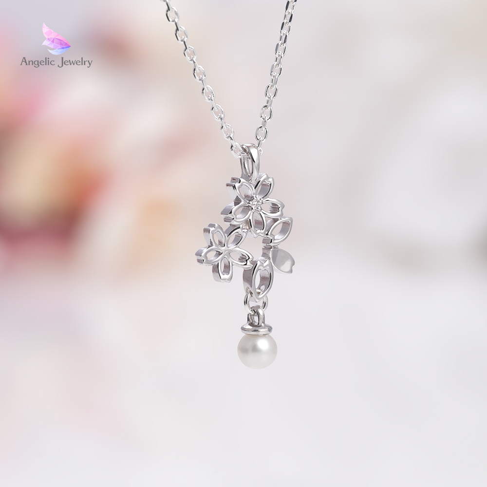 透かし桜とパールのネックレス - Angelic Jewelry